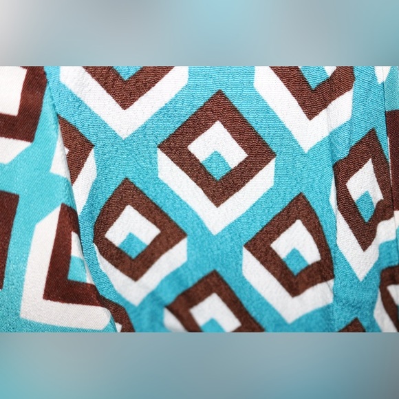 Diane von Furstenberg Avaya Ruffled Crepe Wrap Dress- Size M - Picture 2 of 11